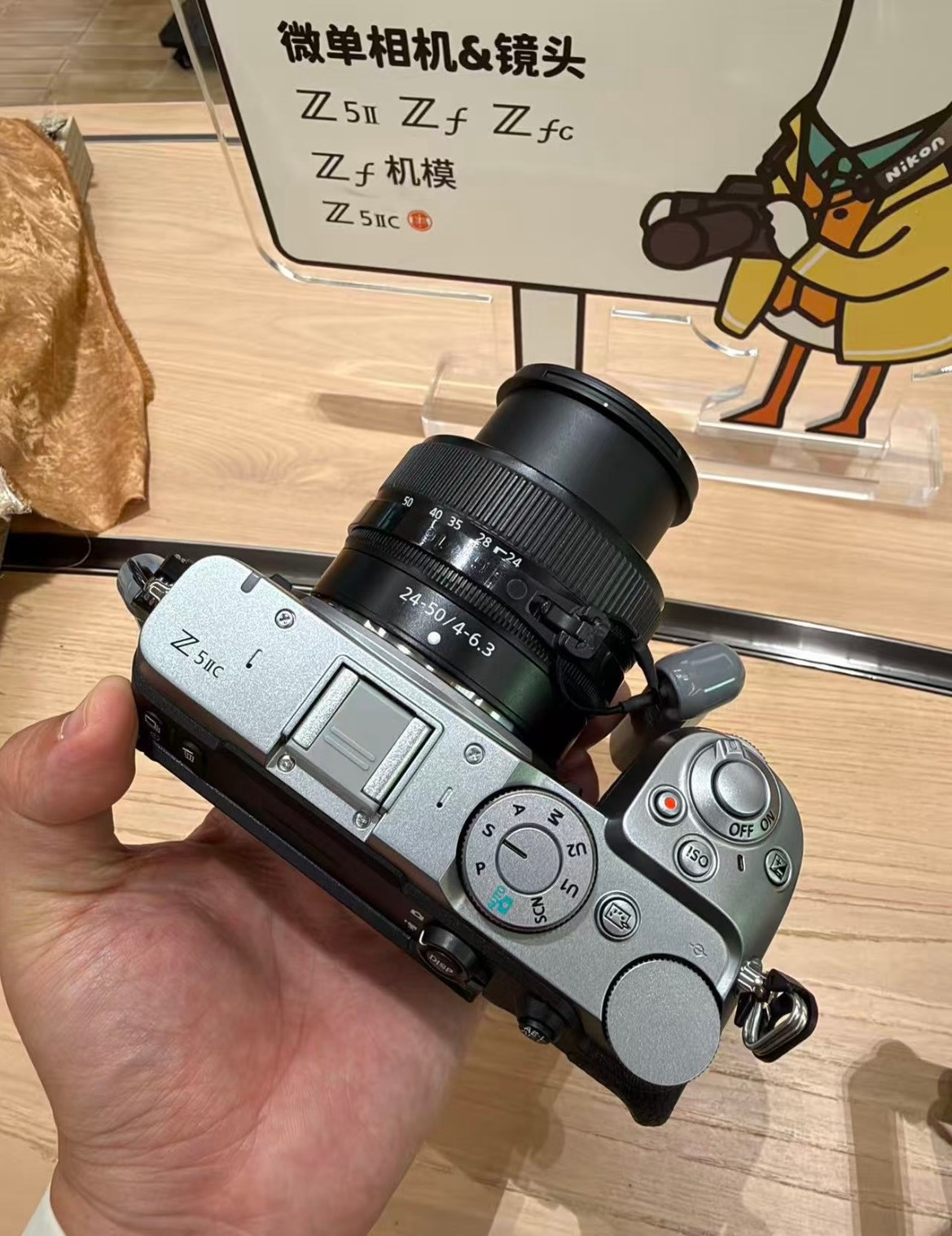 尼康Z5IIC✅优点📷全画幅画质搭配机身防抖：延续成熟全画幅感光单元，自带