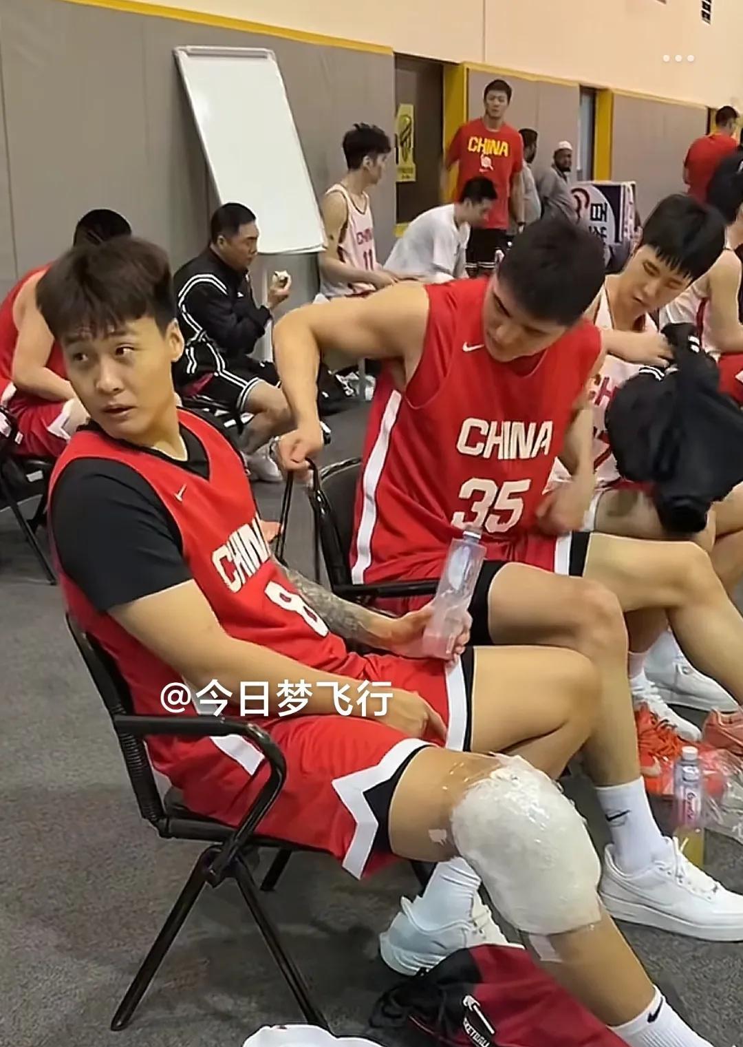 男篮亚洲杯：中国队8分战胜韩国队，挺进四强有可能对阵新西兰。刚刚结束的亚洲杯八