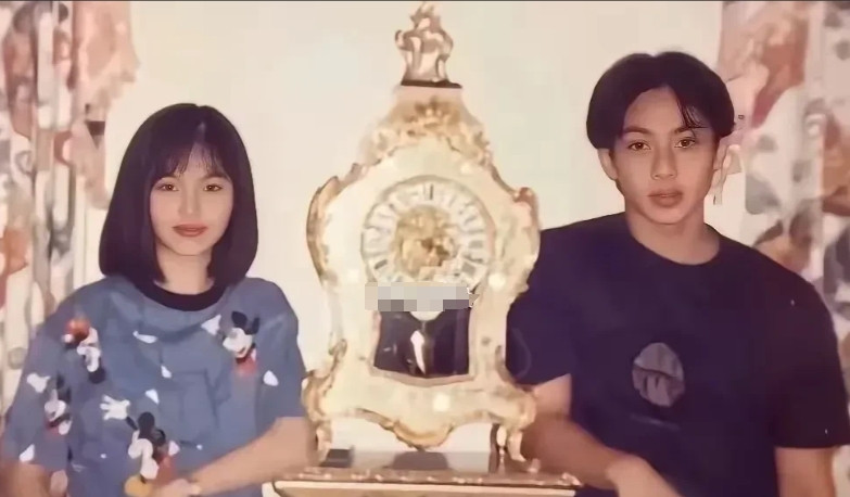这就是人人都羡慕的爱情吧。[玫瑰][玫瑰][玫瑰]