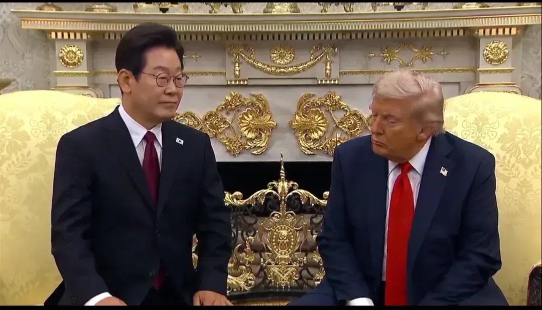 韩国总统李在明高兴的太早了，据报道，韩国首尔数千民众参加了由“烛光行动组织的反美