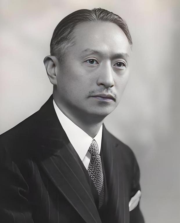 1972年，高层托人邀请定居美国的顾维钧先生回国看看，这个80多岁的老人却只淡淡