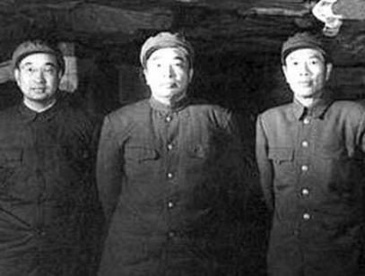 1939年，陈赓拿白水萝卜招待彭老总，自己却躲在房间里偷偷吃肉，彭德怀发现后大怒