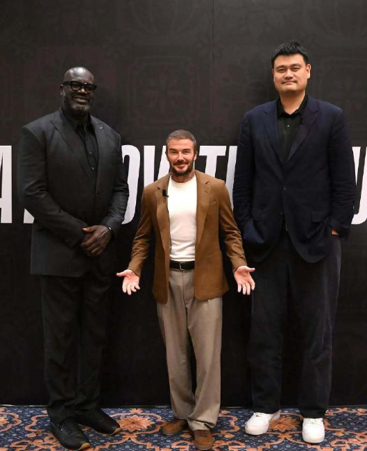 贝克汉姆一下子就不那么帅了。​​​