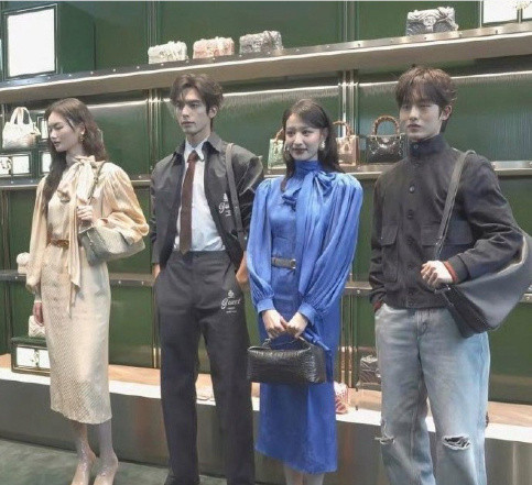 宋威龙和王楚然竟然同框了，两位都是神颜级别，什么时候合作一部剧就好了​​​