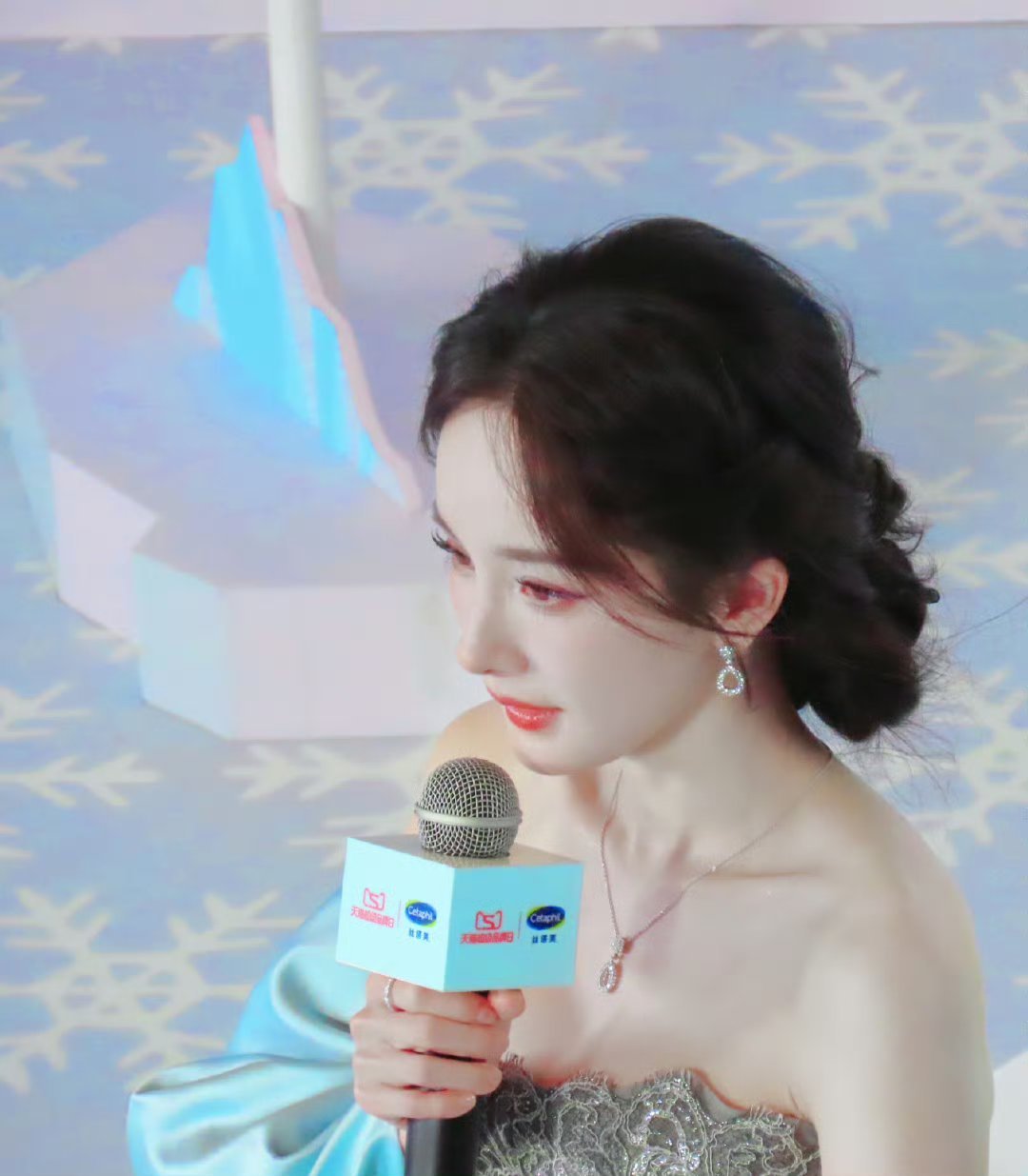 杨幂ym杨幂涂山红红ym杨幂狐妖小红娘月红篇ym杨幂“你是我无法写的野