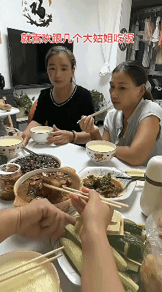 弟媳妇，干不掉，又不服气，却无可奈何[捂脸哭]，又不敢踹自己兄弟几脚[捂脸哭][捂脸