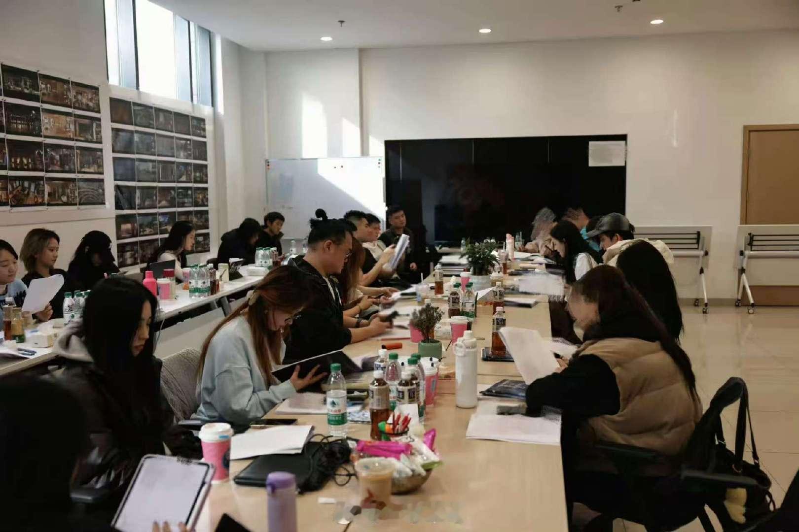 敖瑞鹏沈羽洁剧本围读路透敖瑞鹏沈羽洁不二之臣剧本围读敖瑞鹏沈羽洁剧本围读路透