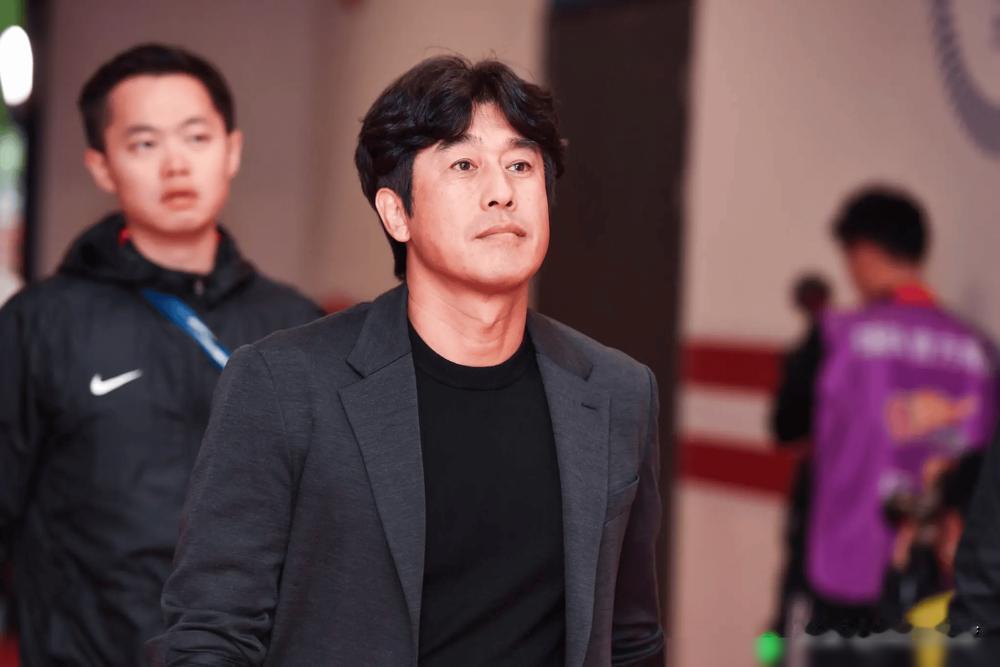 山雨欲来风满楼！据韩国媒体“khan”独家消息，徐正源基本确定不再执教成都蓉