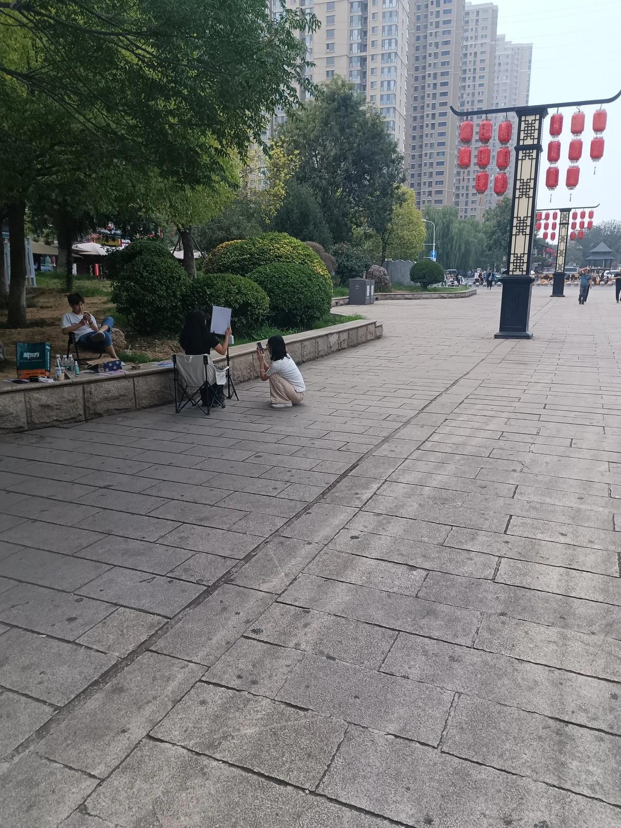 围棋现在下不过AI，但从第一步走的所有算路，还没有穷尽，不是最惨，随着计算速度的