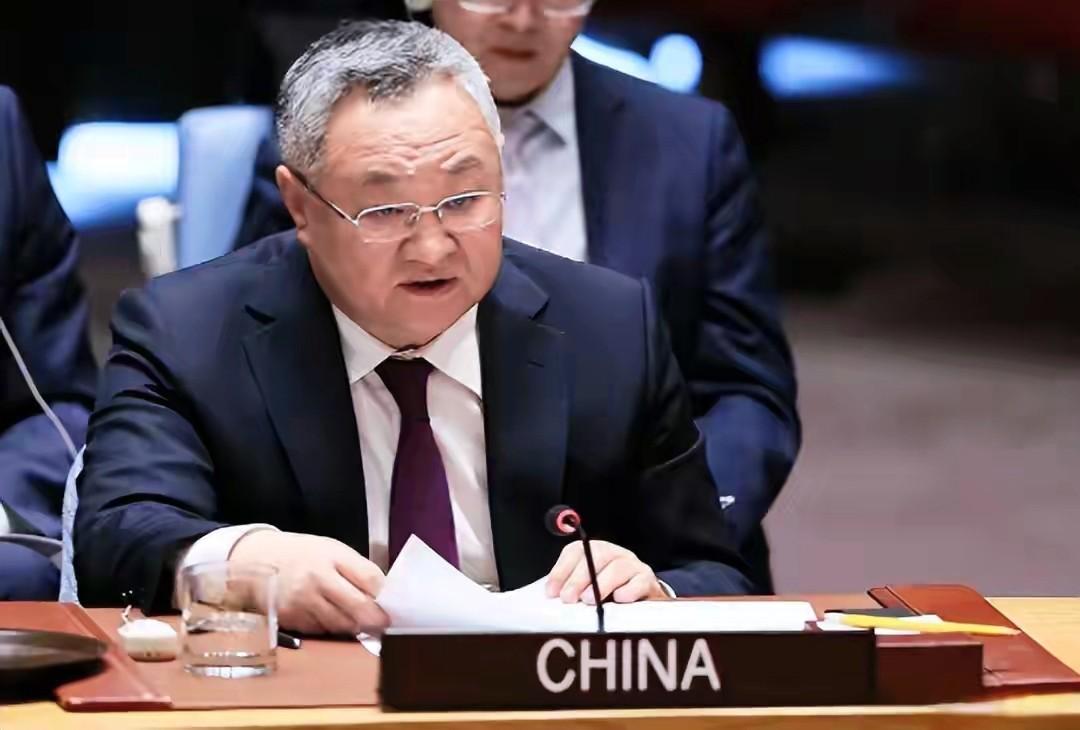 中俄出手了！直接否决美国提案，美国想接着制裁伊朗，眼看票数占优，没想到中俄联