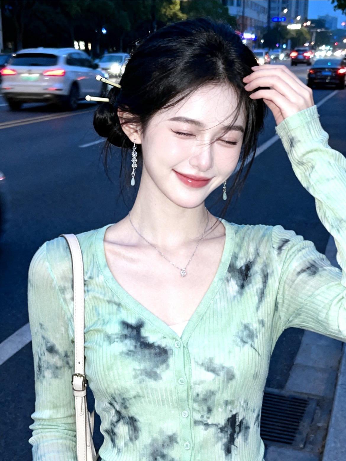 热门同城热门美女壁纸