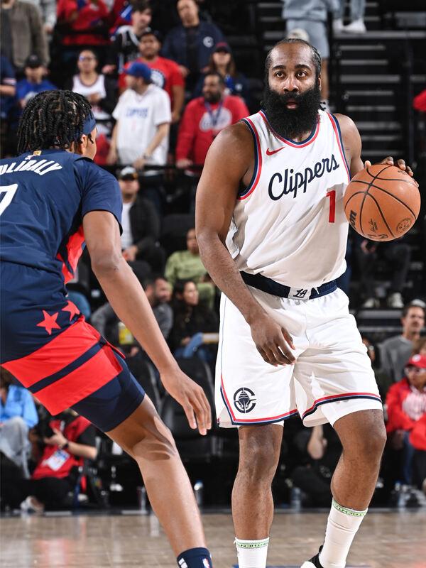 火箭这次能交易得到哈登吗？哈登寻求交易离队，避免在快船空耗一个赛季，目前火箭