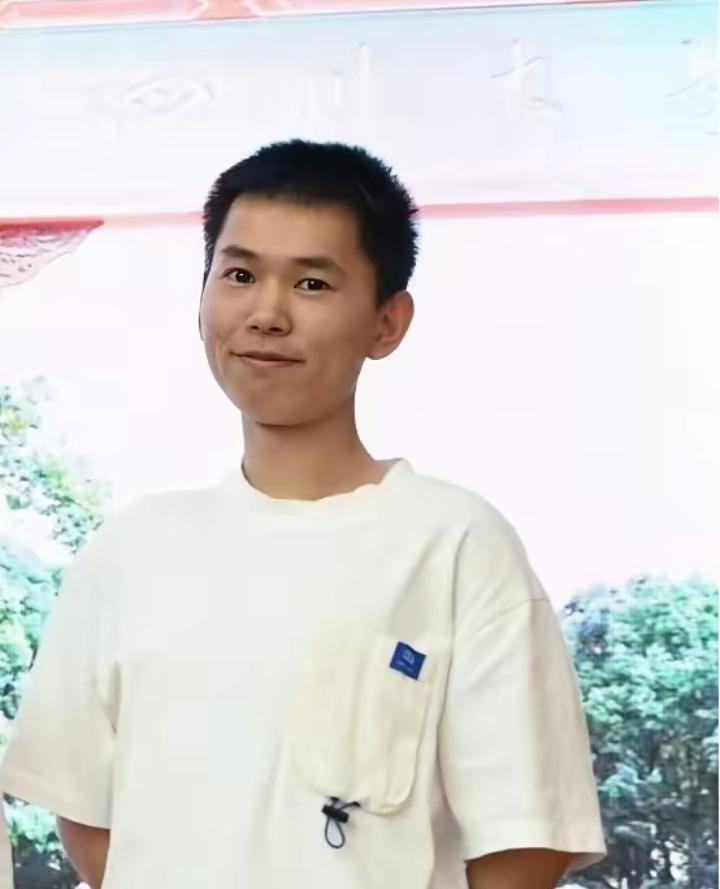 “中国28岁博士交换生黄鹏，2025年八月份到意大利图西雅大学进行访学，1月19