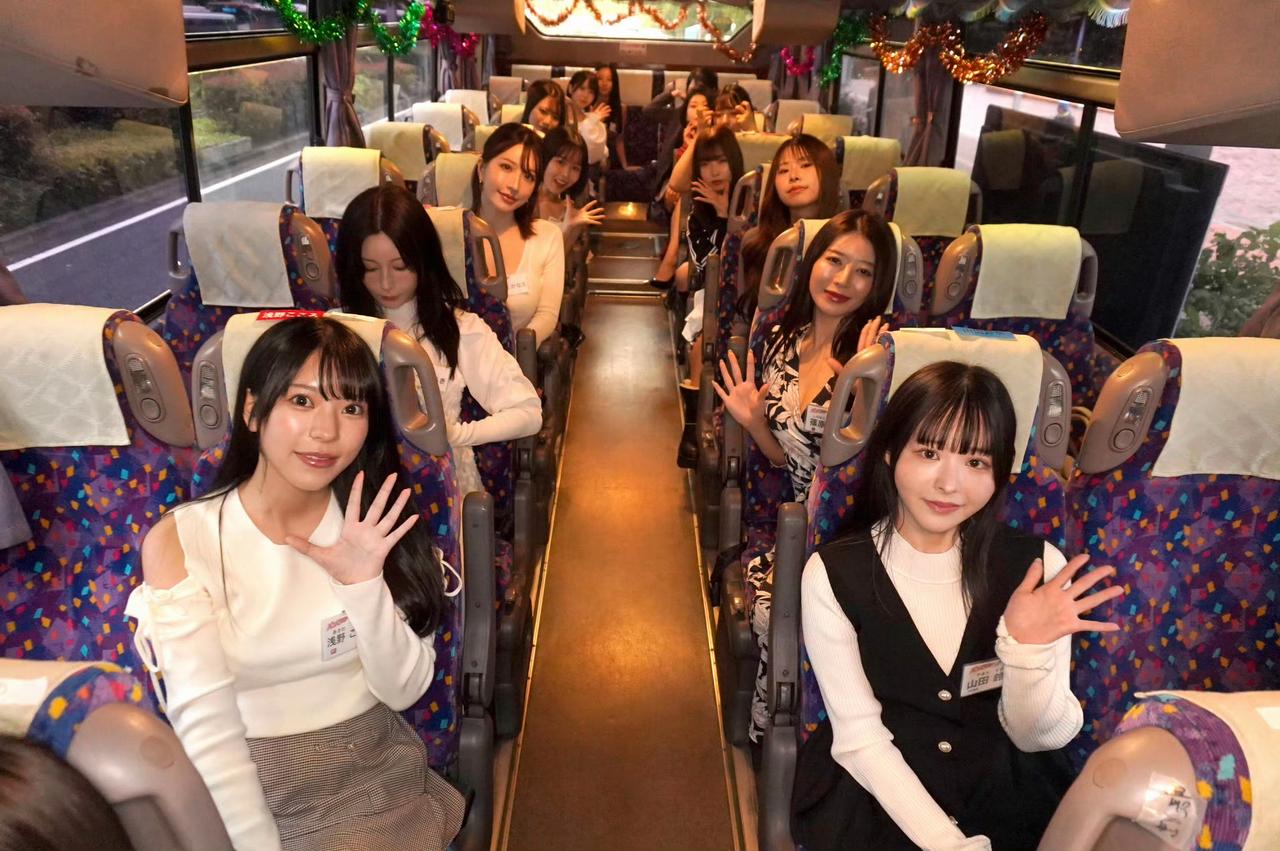 周末有点累，报了一个旅行团！咋样？