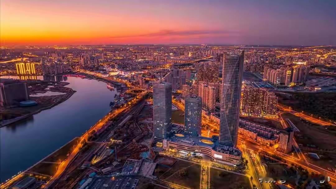 青岛西海岸新区狂飙突进！GDP破5500亿背后的硬核真相，北方第二城如何逆袭改写