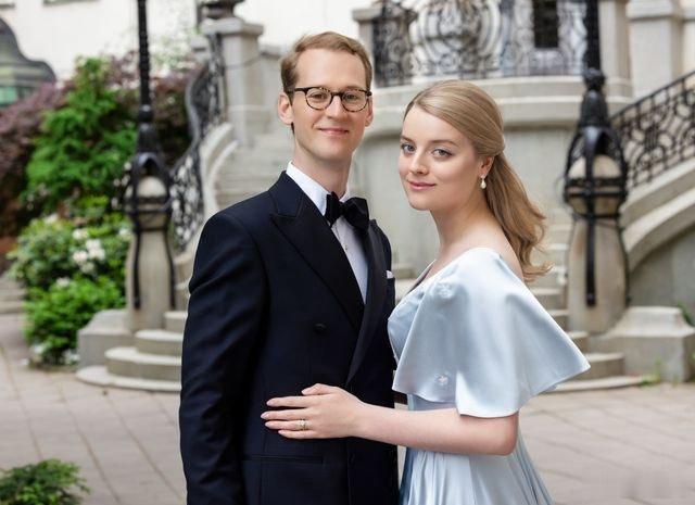 英国王室🇬🇧今年9月，肯特亚历山德拉公主的孙女菲洛拉小姐和丈夫Timothy