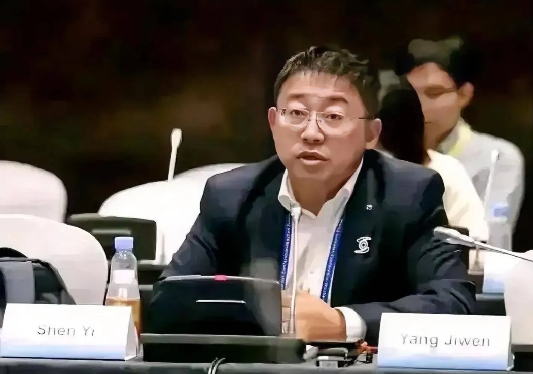 履历光鲜的‘精英’，为啥盼着中国输？沈逸教授一句话戳破遮羞布！最近沈逸教授火