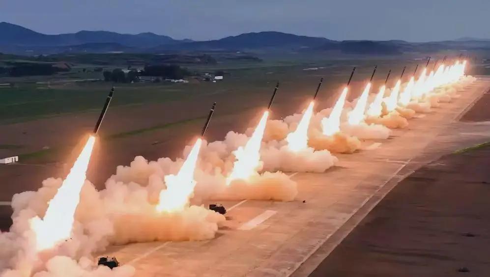 未来战争的规则只有一种：彻底毁灭。人道主义救援是和平年代的奢侈品，战时不再适用。