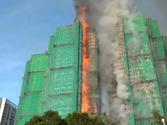 香港火灾触发20亿港元天价保单! 内地超85万栋住宅高楼, 你家房子保险吗?
