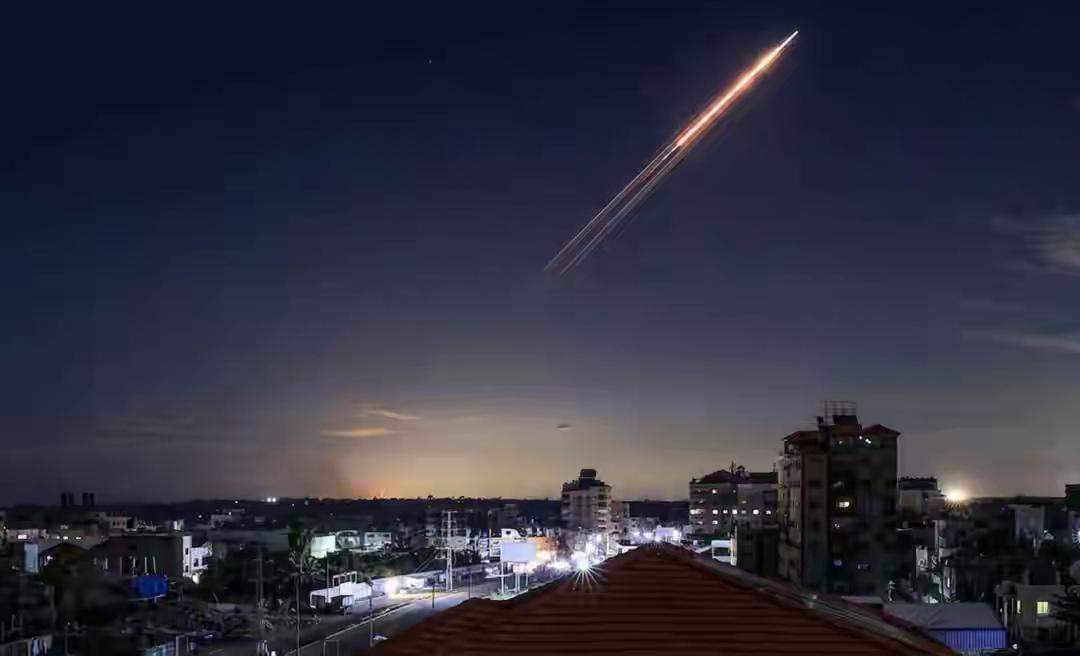 ✨熊大必然要出兵驰援伊朗✨🐼在此之前，俄罗斯一直是单独的应对北约和欧盟的