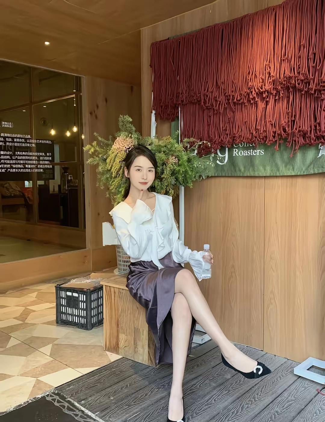 温温柔柔女朋友，气质身材一级棒温柔感美女软乎乎的女朋友