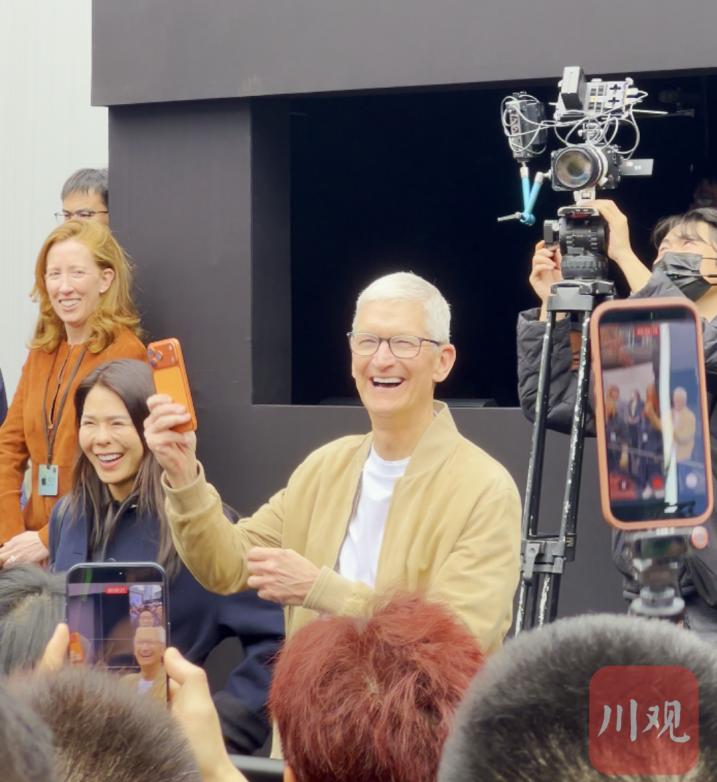 苹果50周年大庆典，为啥亚洲首站选在成都太古里？库克这步棋走得太精了！🐼3月