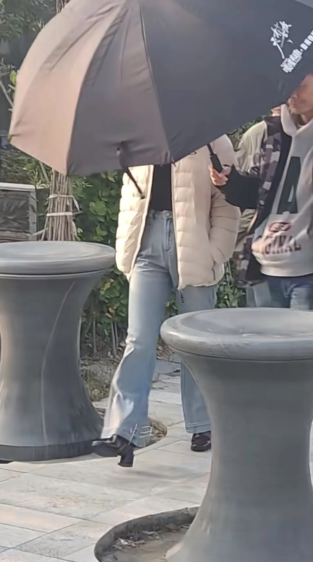 我的天才女友的造型全靠田曦薇的脸在救，细微长得真好牛​​​