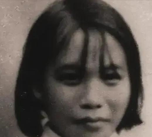 1943年，日军将许如梅绑在村口一棵古树上，他们强行赶来周围村民，在众目睽睽之下