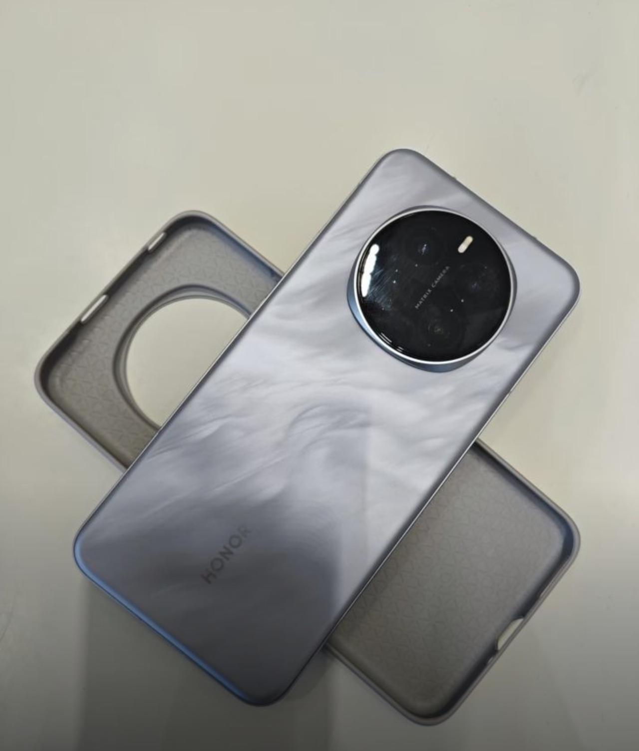 别盯着iPhone17的5999元纠结了，荣耀Magic7才是当下的价格刺客，