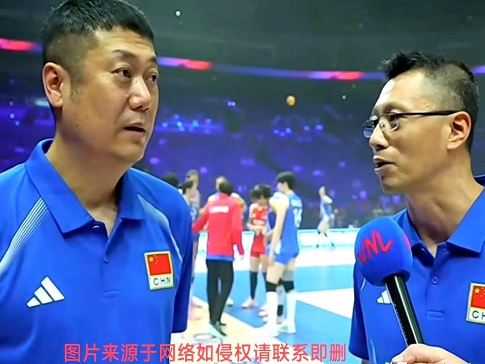 蔡斌教练走进来，更衣室死一般寂静。0-3，南京主场输给捷克，一传到位率才20