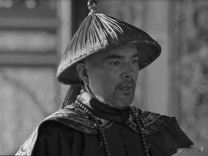 施琅年少就开始习武，天赋极高，尤其是对海战颇有研究，对南明也是忠心耿耿，早早就投