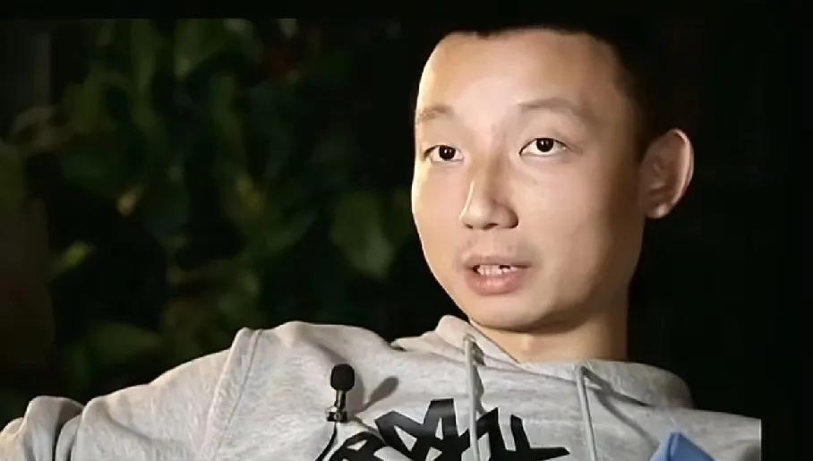 错换28年最可怜的人应该是姚策，前28年被父母精心呵护，是全家的宝贝，身体生