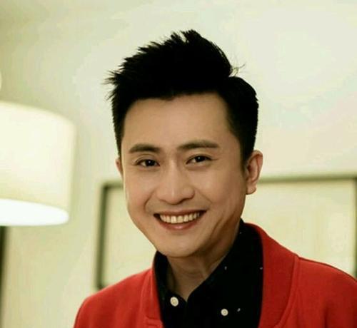 杨帆为啥死活上不了春晚？你以为是没后台，其实残酷真相颠覆你三观！《黄金100