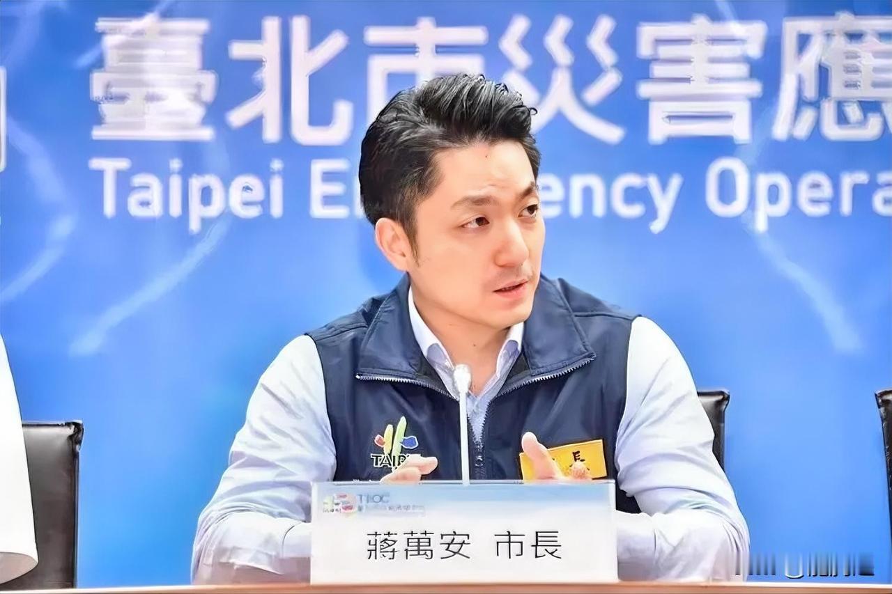 蒋万安脸书遭爆灌：11小时破32万则留言。台北市长蒋万安昨晚9点发了一篇“反毒品