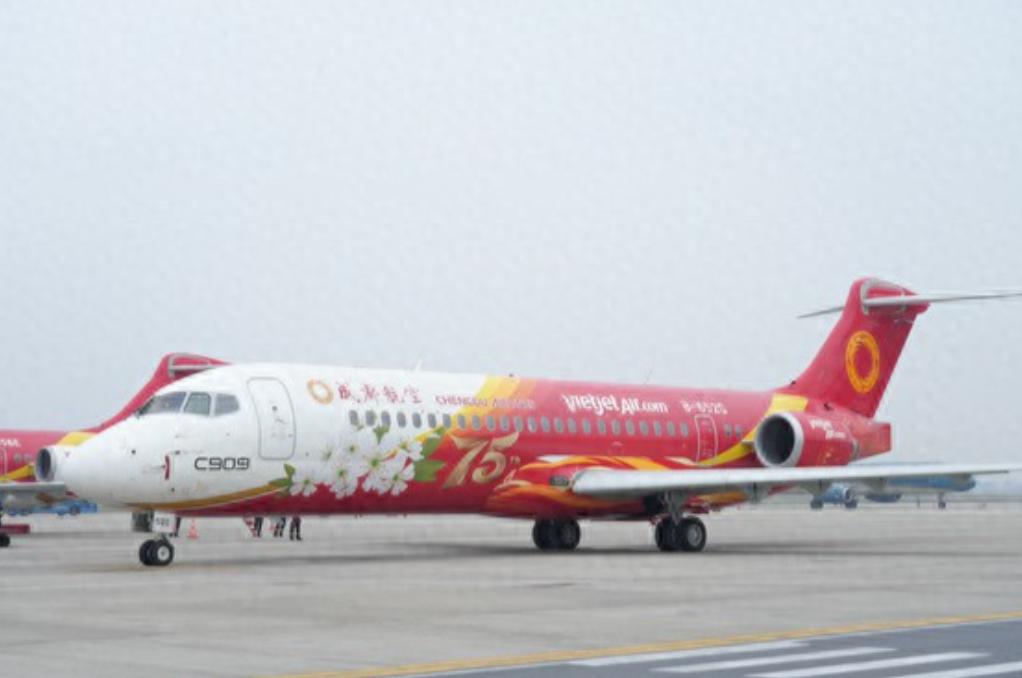 访问结束！苏林携夫人坐火车回国，租了10架C909走了。4月17日下午，南宁