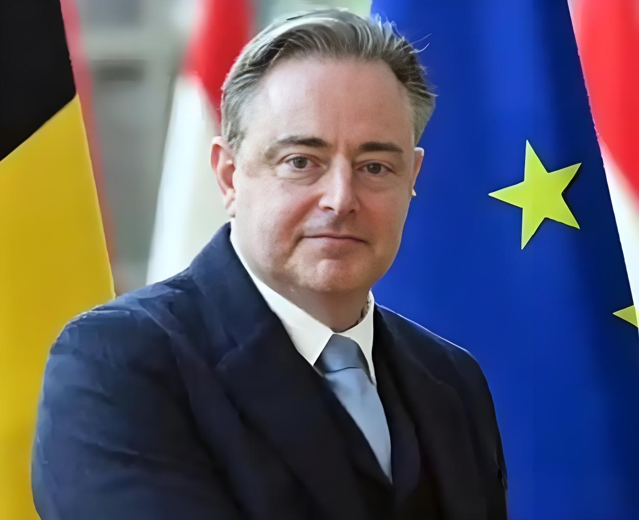 比利时首相说了大实话。比利时首相巴尔特·德韦弗12月3日在接受比利时《自由报