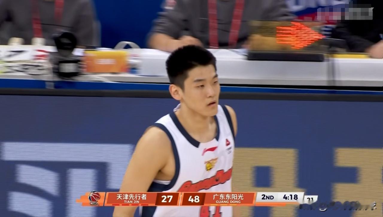 广东东阳光小将王洪泽真是太懂事了！在今天广东东阳光客场挑战天津先行者的比赛中，目