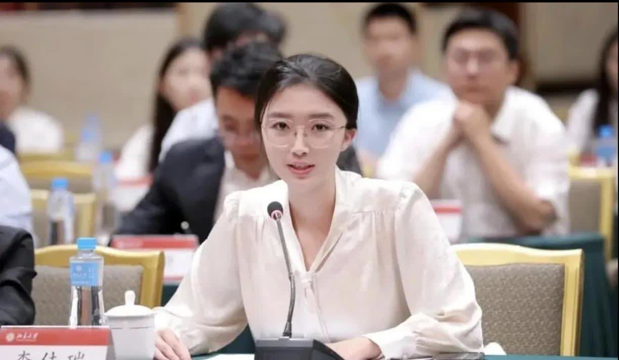 人和人的努力程度、天赋和机遇，确实天差地别啊！