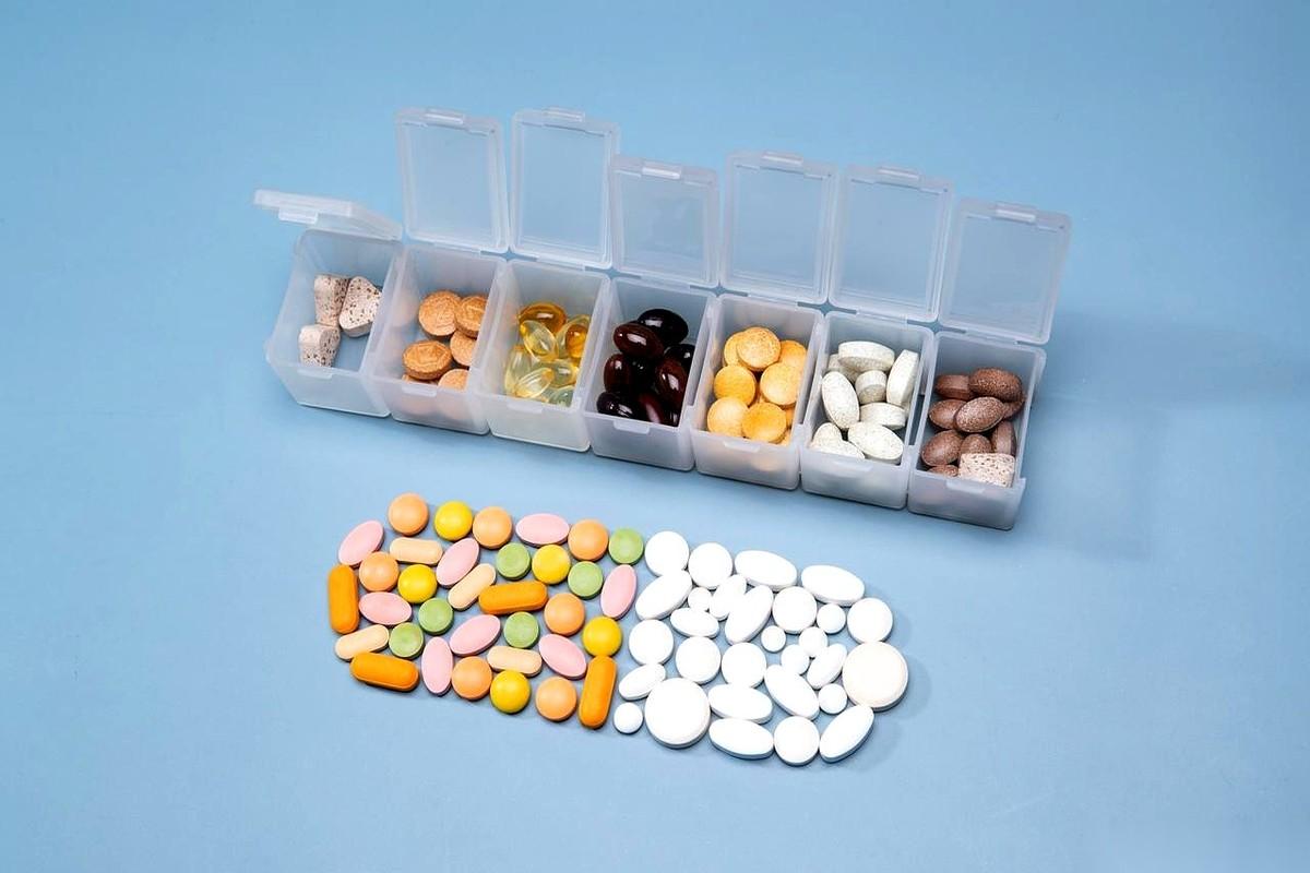 透析5年,人活活给“透”黑了。我看到这个事儿的时候,心里咯噔一下。真的,不是