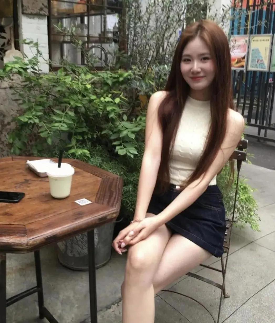 爱笑的女孩！
