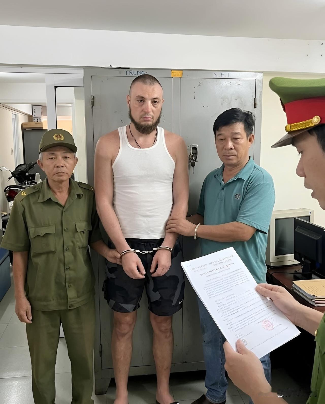 俄罗斯一男子在越南酒驾夺命：一次放纵，两个家庭的破碎2025年5月4日凌晨，