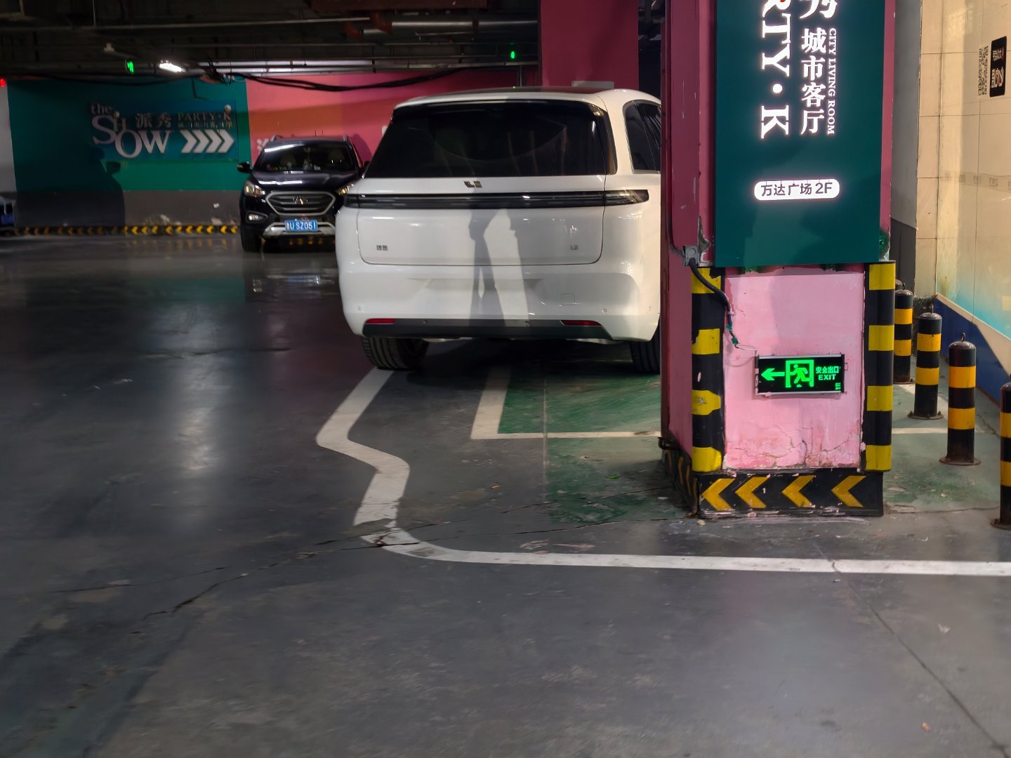 [doge][doge][doge]刻板印象加深一次​​​