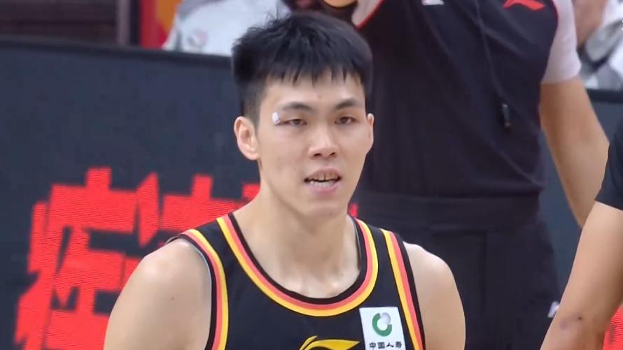 江苏20分大胜新疆！庞峥麟4大优势冲击国家队，郭士强并非固执