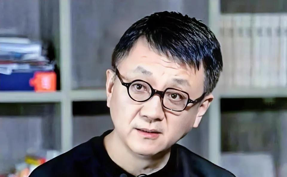 吴京凭《镖人》彻底改写了行业规则，这部号称投资7.5亿的电影，实际仅耗资4.5亿