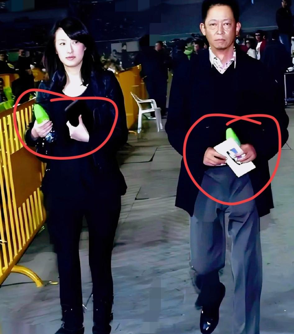 说真的，每次刷到王志文和陈坚红的同框，我都忍不住多看两眼。一个是叱咤商场的亿