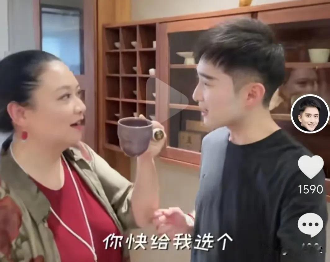 上海观众没想到吧，路易和张芳居然是上海主持圈中的好友？在上海主持圈，有许多志同