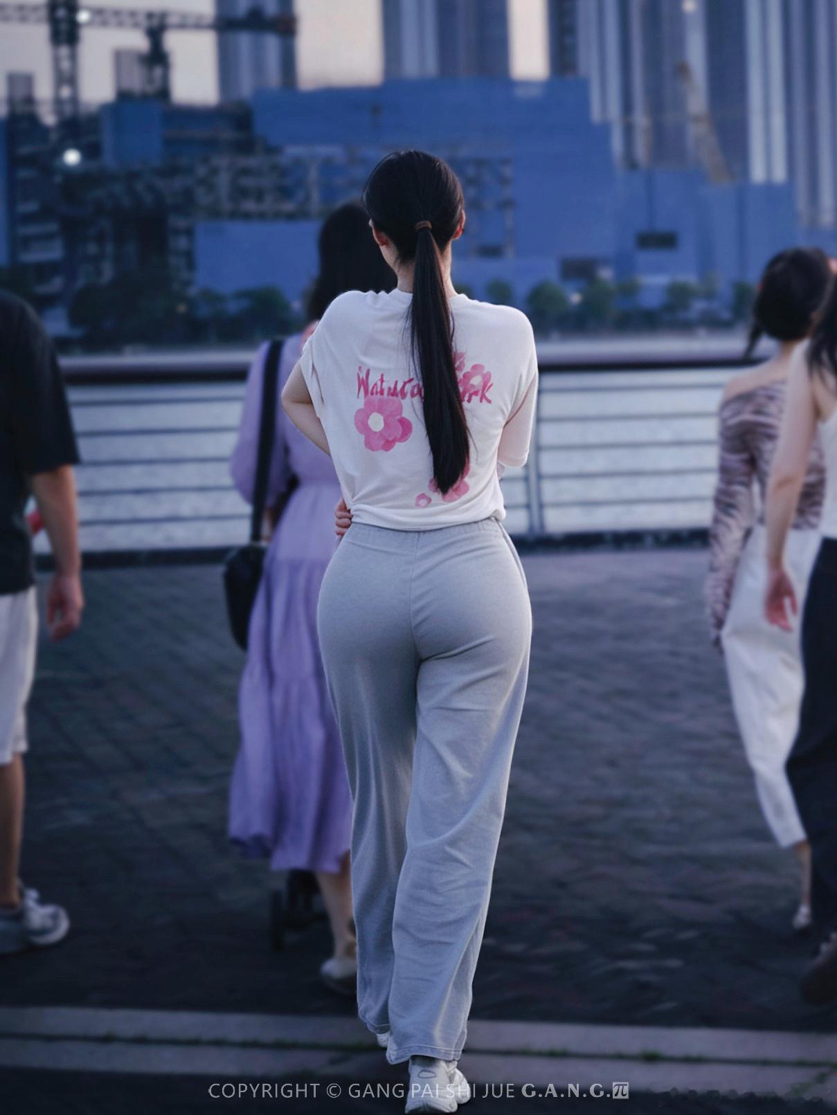 最近不断有人说，为什么全球主要股市都在涨，只有A股已经有熊市迹象，股民都在亏钱？