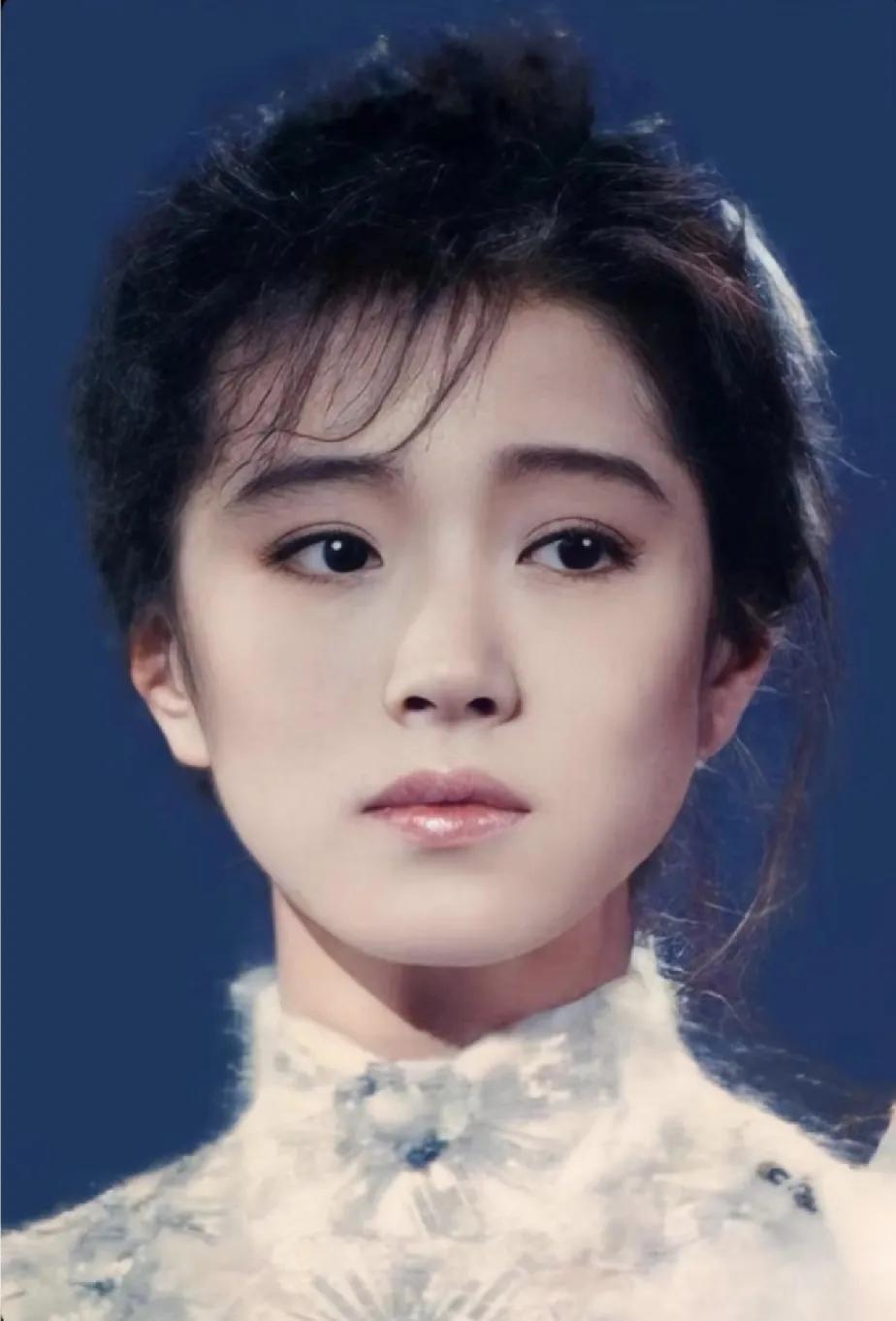 不会吧，日本女神级女星中森明菜居然也被他嚯嚯过了[捂脸哭]不愧是亚洲渣男的天花