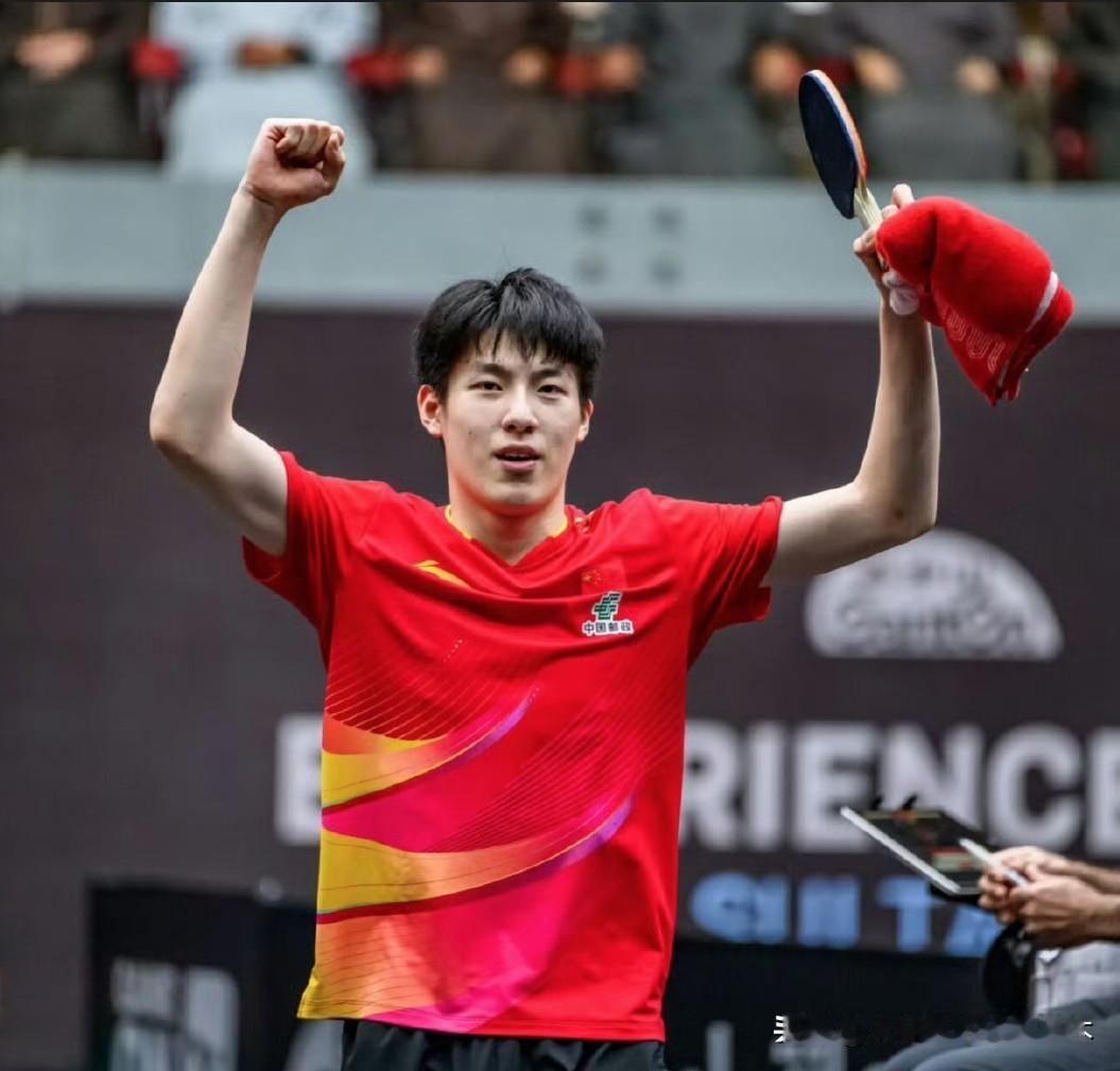 温瑞博连两站比赛都守住了自己的半区！多哈球星挑战赛，除了首轮对手林昀儒退赛他不