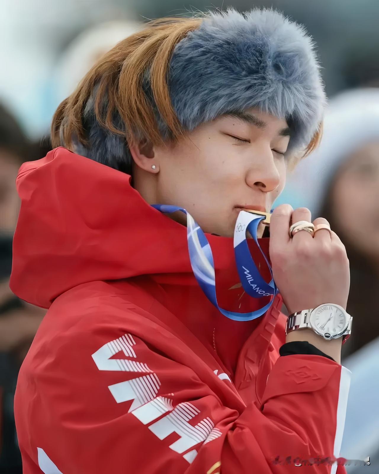 苏翊鸣最圈粉的，从来不是金牌真的被苏翊鸣狠狠圈粉了，原来优秀真的是刻在骨子